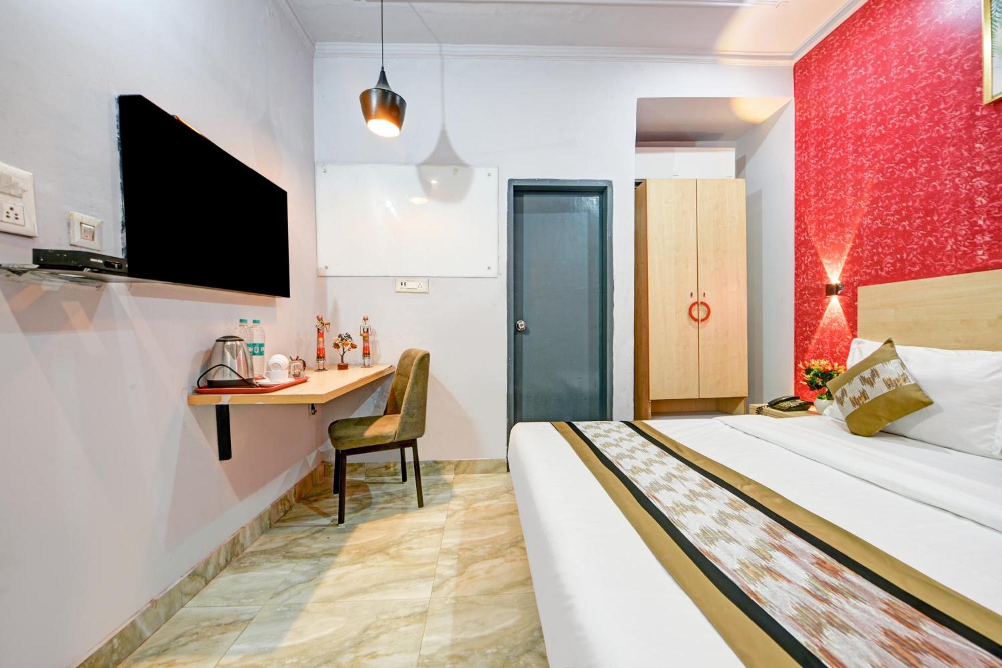Royal Spark Inn1 - Medicity Gurugram, Near Medanta Hospital Gurgaon Exterior photo